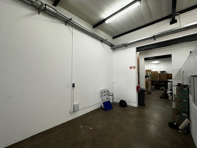 To Let Commercial Property for Rent in Maitland Western Cape